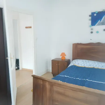 Apartamento à De 35 M² Avec Parking Privé Jonzac