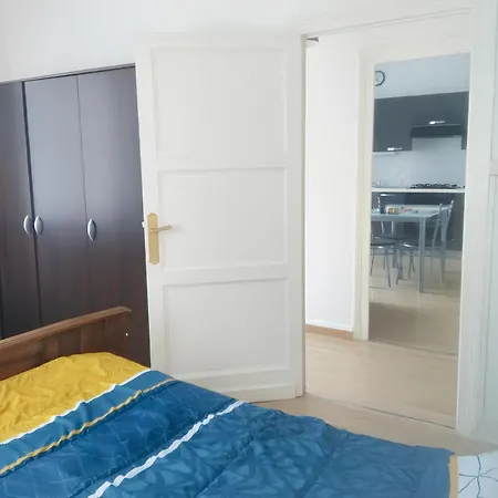 Agreable A De 35 M² Avec Parking Prive * Jonzac