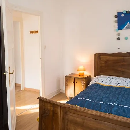 Agreable A De 35 M² Avec Parking Prive Jonzac